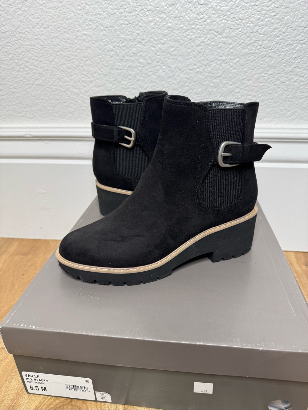 NWT Women’s Style& Co Black Ankle Boots with Buckle